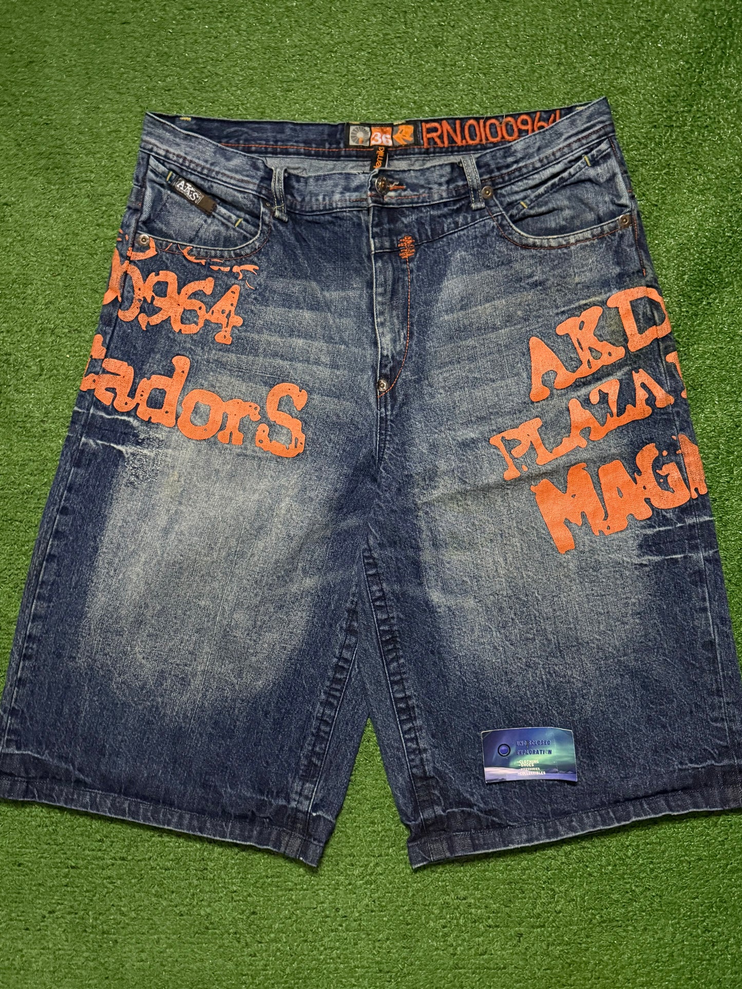 Vintage Akademiks Jorts