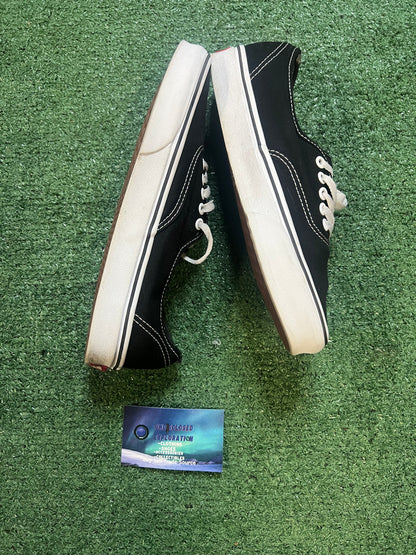 Vans authentic classic black size 7.5men/9women