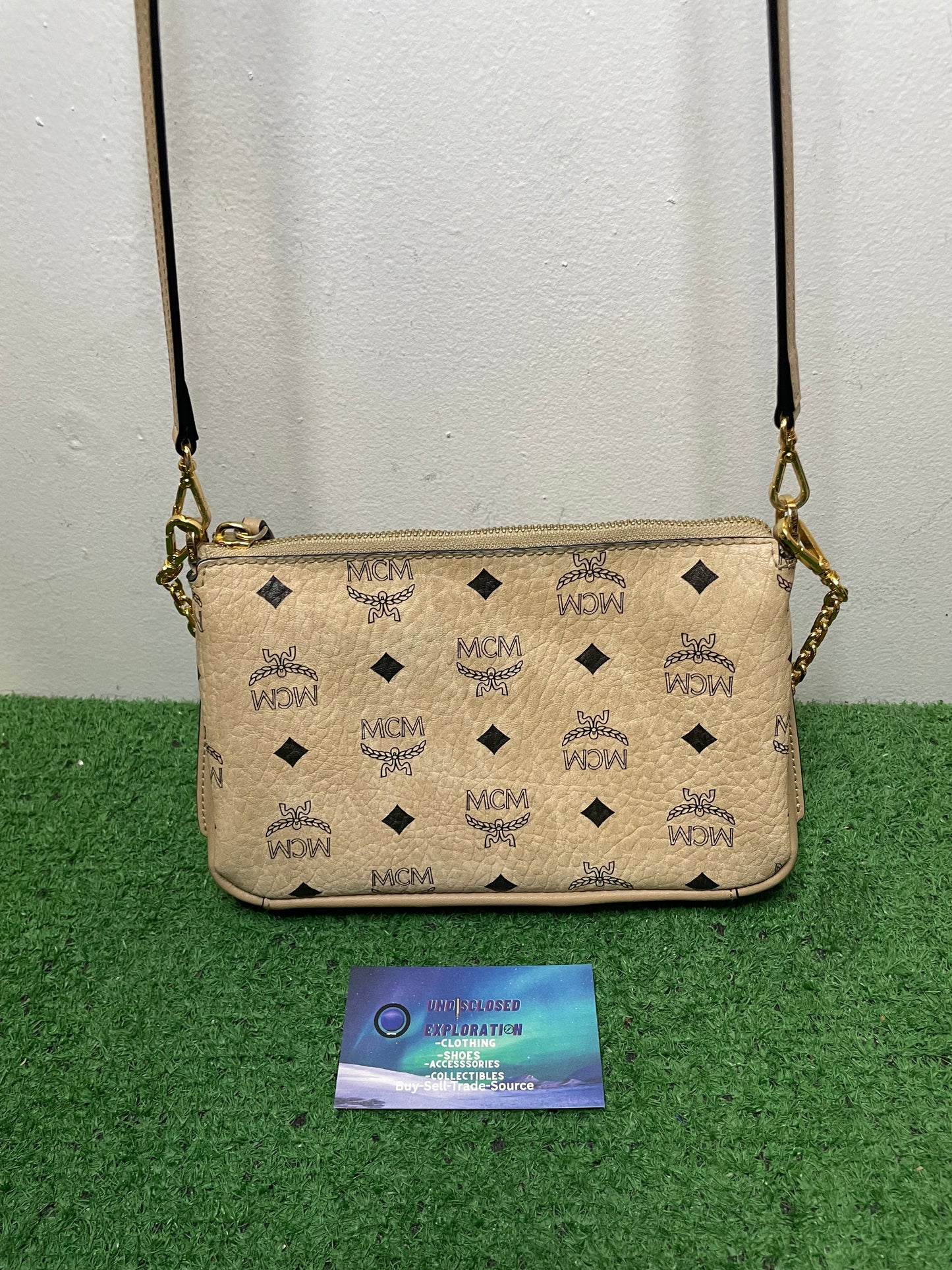 MCM visetos beige leather shoulder bag