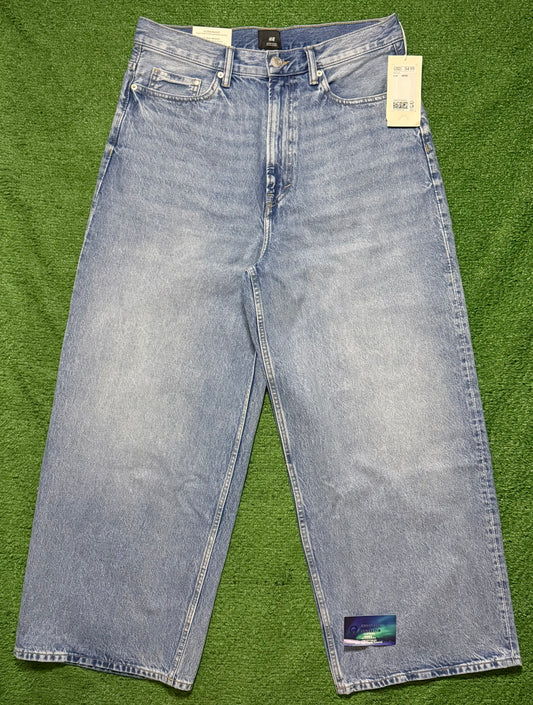 H&M Ultra Baggy Jeans
