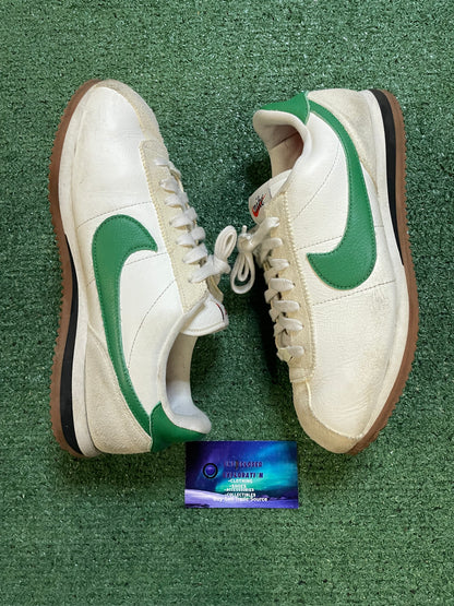 Nike Cortez aloe verde size 8.5men/10women