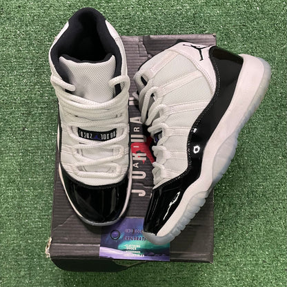 Air Jordan 11 concord 2018 size 4youth/5.5women