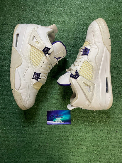 Air Jordan 4 purple metallic size 10men/11.5women