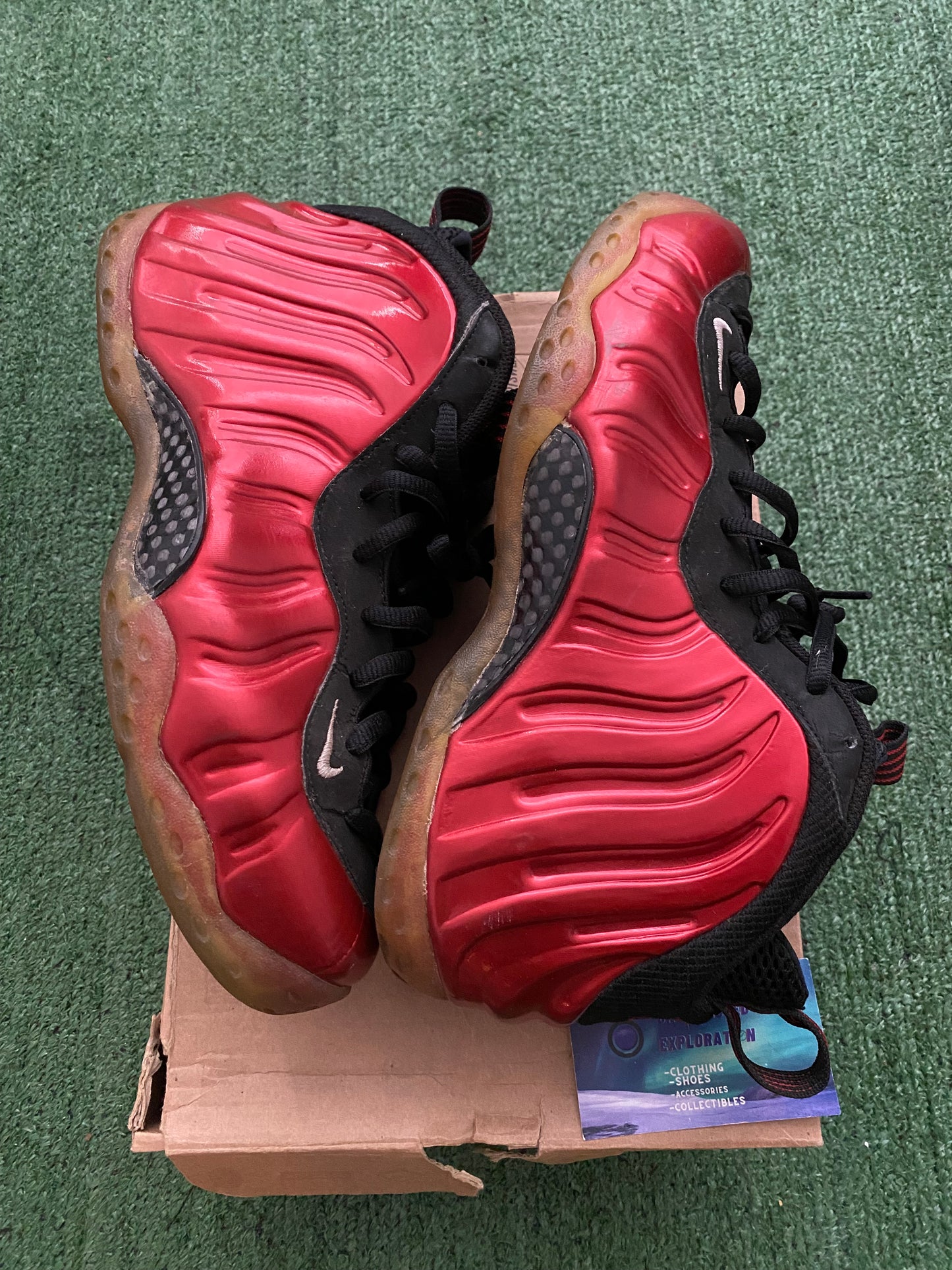 Nike Air Foamposite One metallic red 2012 size 10men/11.5women