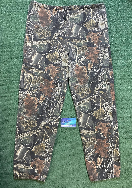 Leaf camo sweatpants