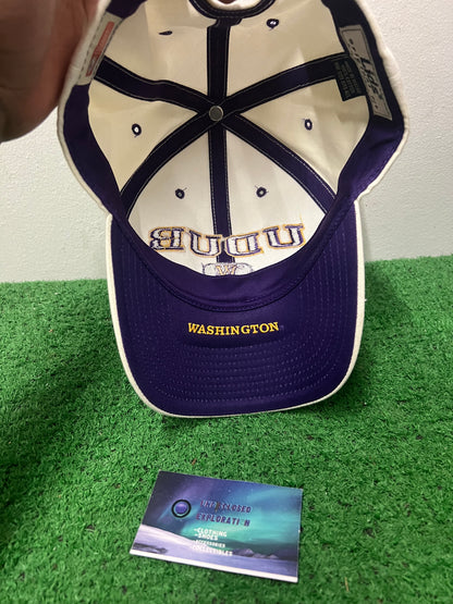 Vintage 1990s UDUB UW University of Washington hat