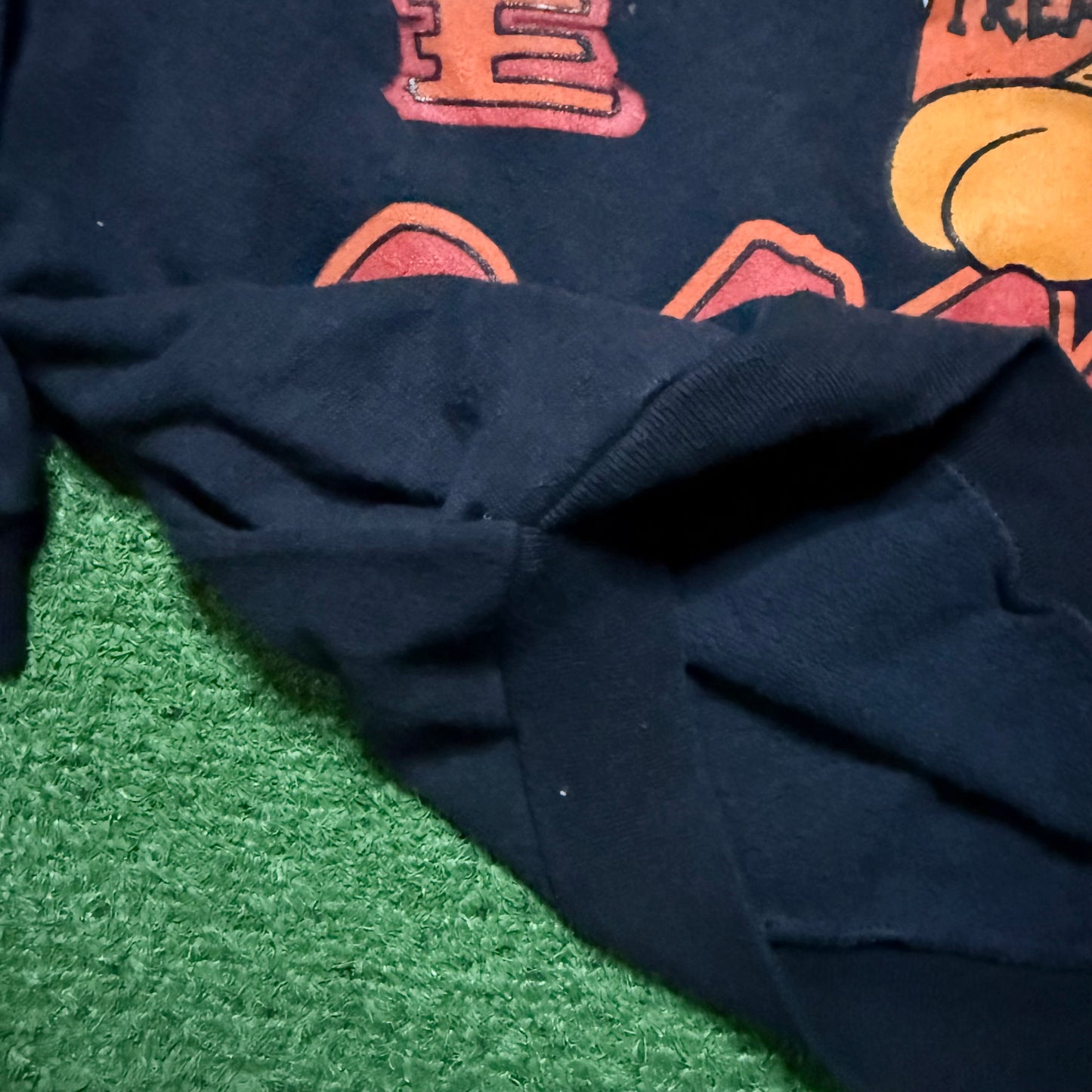 Vintage Looney Tunes Tweety Bird Crewneck