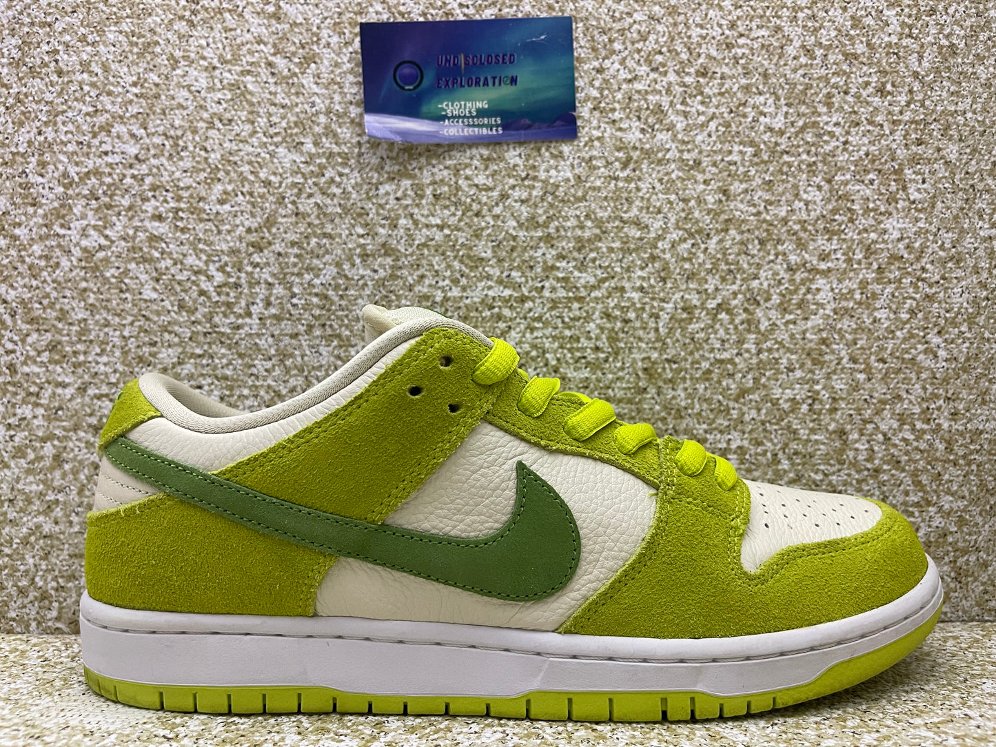 Nike Dunk Sb Low Green Apple 9.5 Men/11 Women “Preowned”