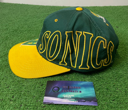 Vintage 1990s Seattle Sonics embroidered starter  hat