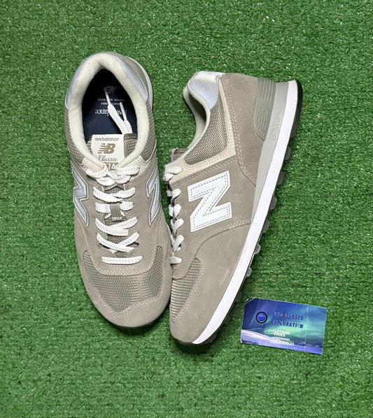New Balance 574 Grey 9.5 Men/11 Women
