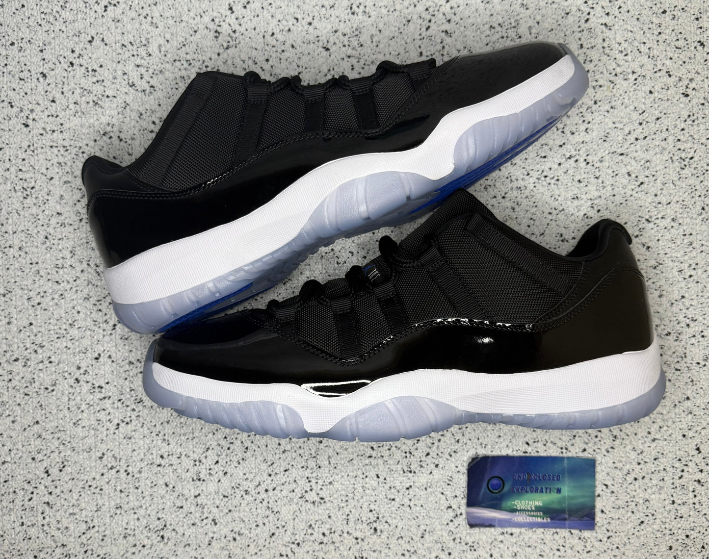 Jordan 11 Low Space Jam