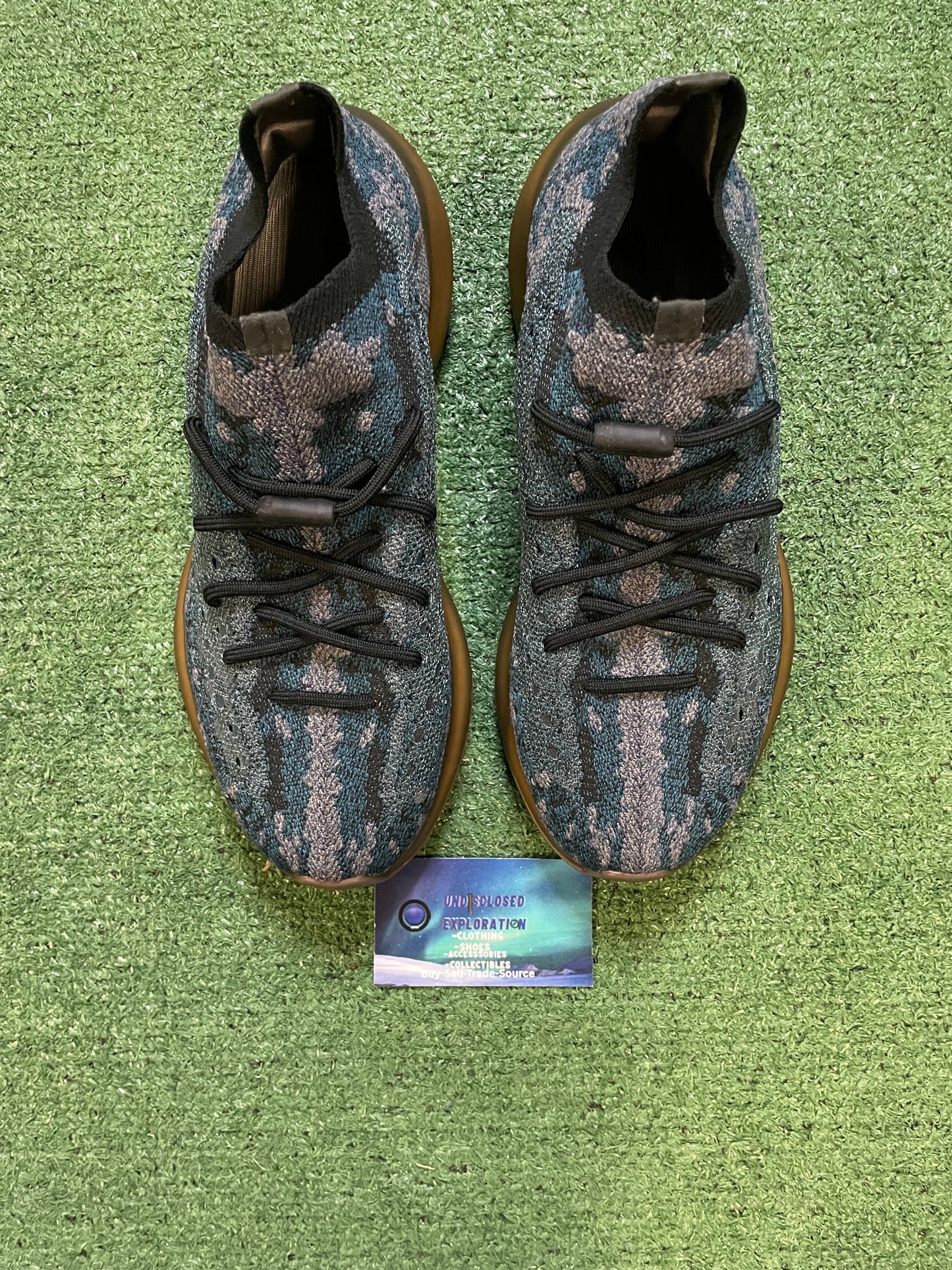 Adidas Yeezy 380 covellite size 10men/11.5women