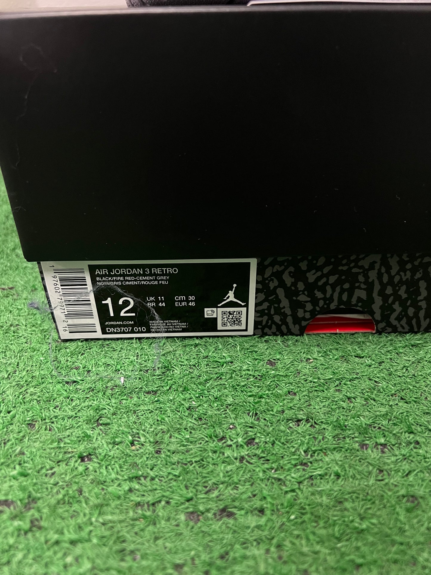 Jordan 3 black cement 2024