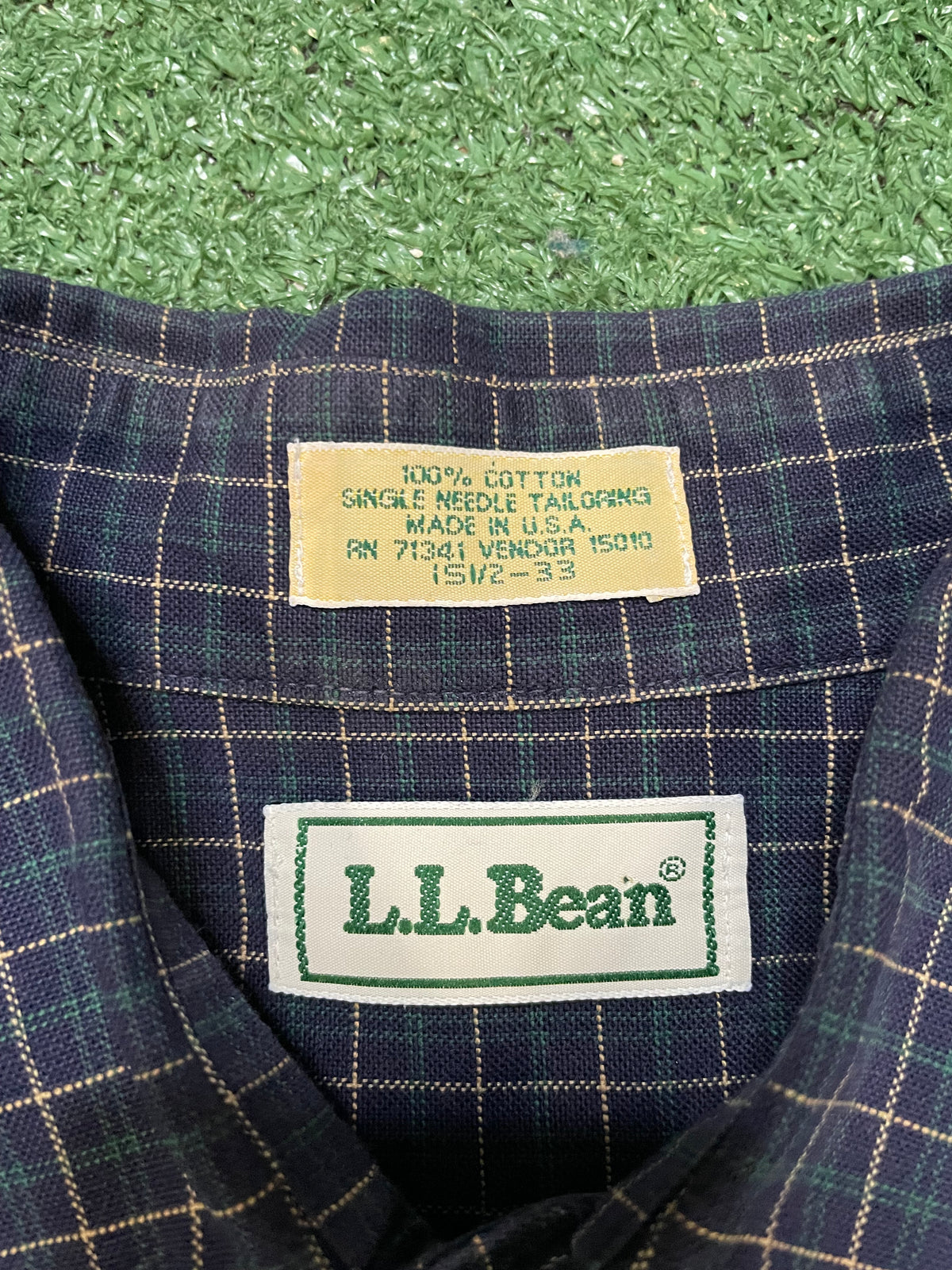 vintage L.L. Bean navy blue checkered longsleeve buttondown shirt
