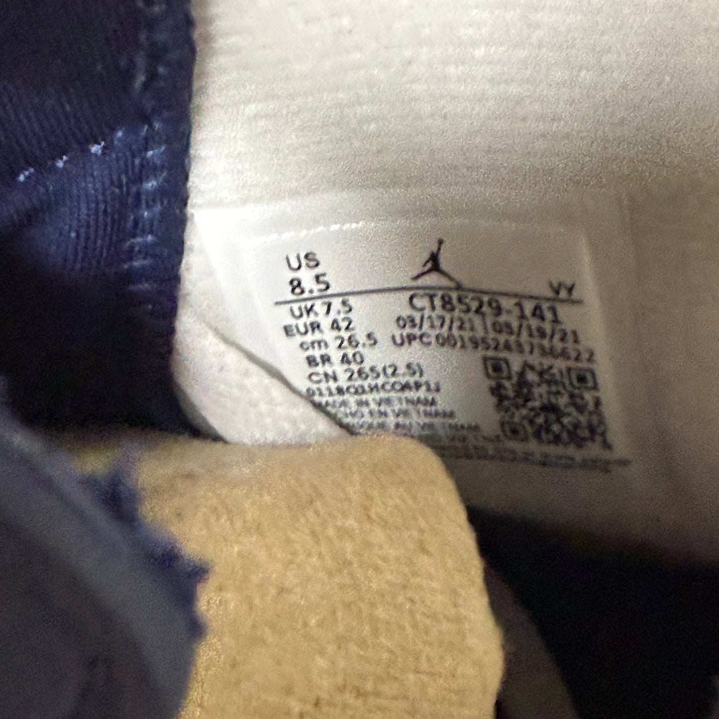 Jordan 6 Midnight Navy