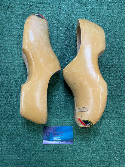 vintage hand-painted wooden clogs size 8men/9.5women