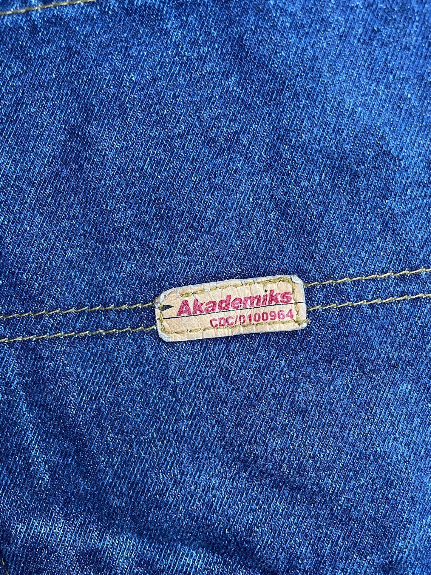 Vintage 2000s Akademiks Jean shorts