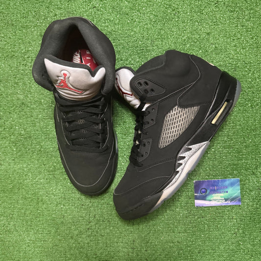 Jordan 5 Black Metallic 2016 11.5 Men “Preowned”