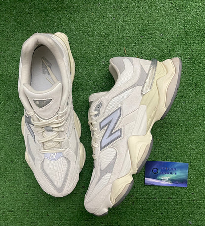 New Balance 9060 Sea Salt White 12 Men/13.5 Women “Preowned”