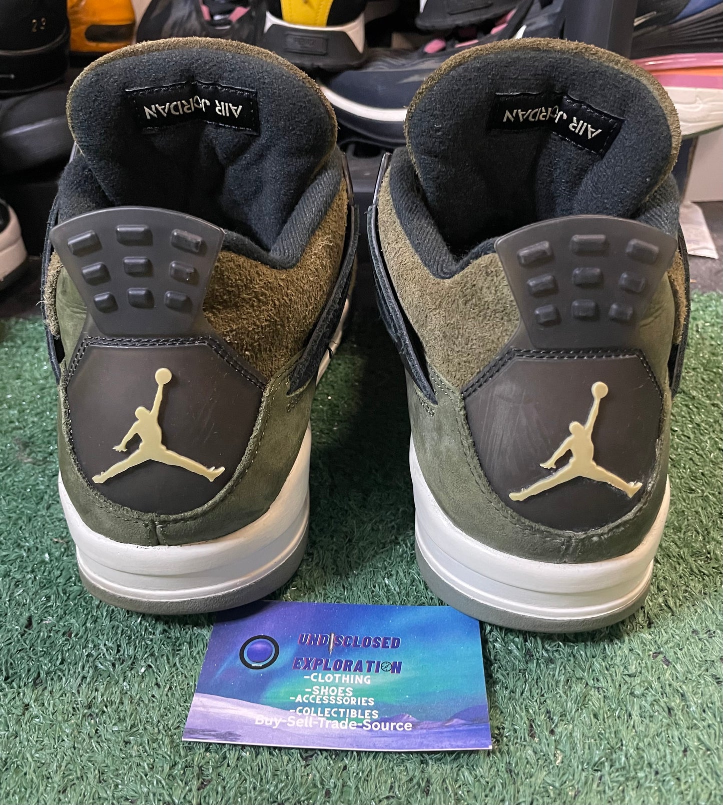 Air Jordan 4 craft olive size 11men/12.5women