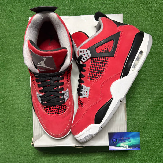 Jordan 4 Toro Bravo 13 Men “Preowned”