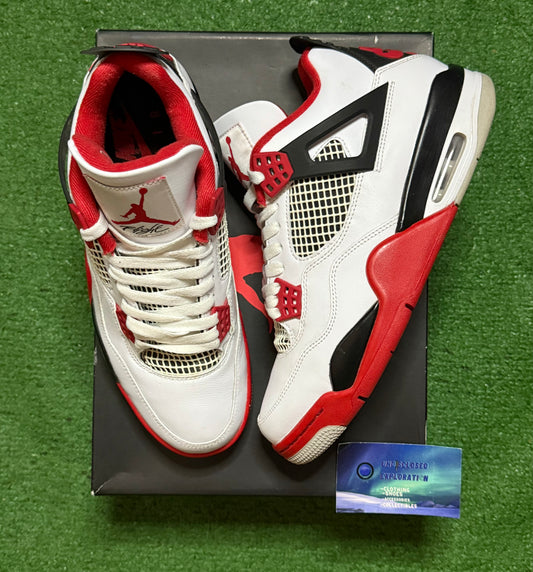 Jordan 4 Fire Red 9 Men/10.5 Women “Preowned”