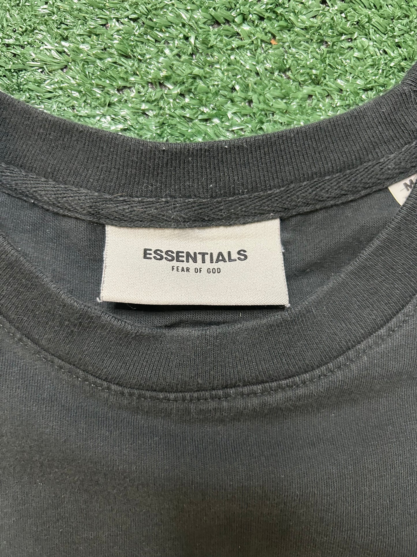 Fear of god essentials black logo tee