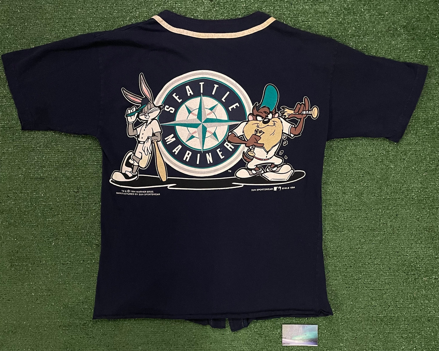 Vintage 1990s Seattle Mariners X Looney tunes jersey