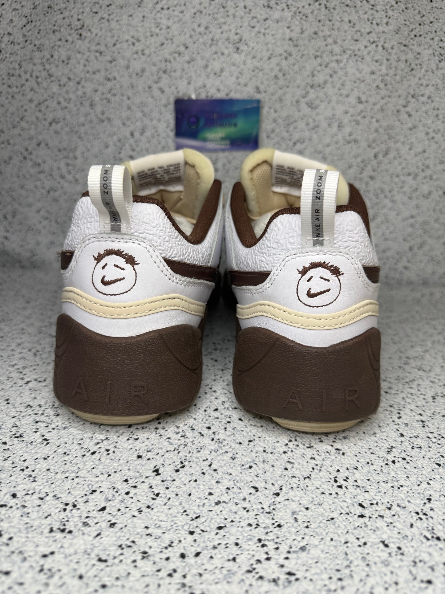 Nike Zoom Field Jaxx Light Chocolate 10 Men/11.5 Women “Preowned”