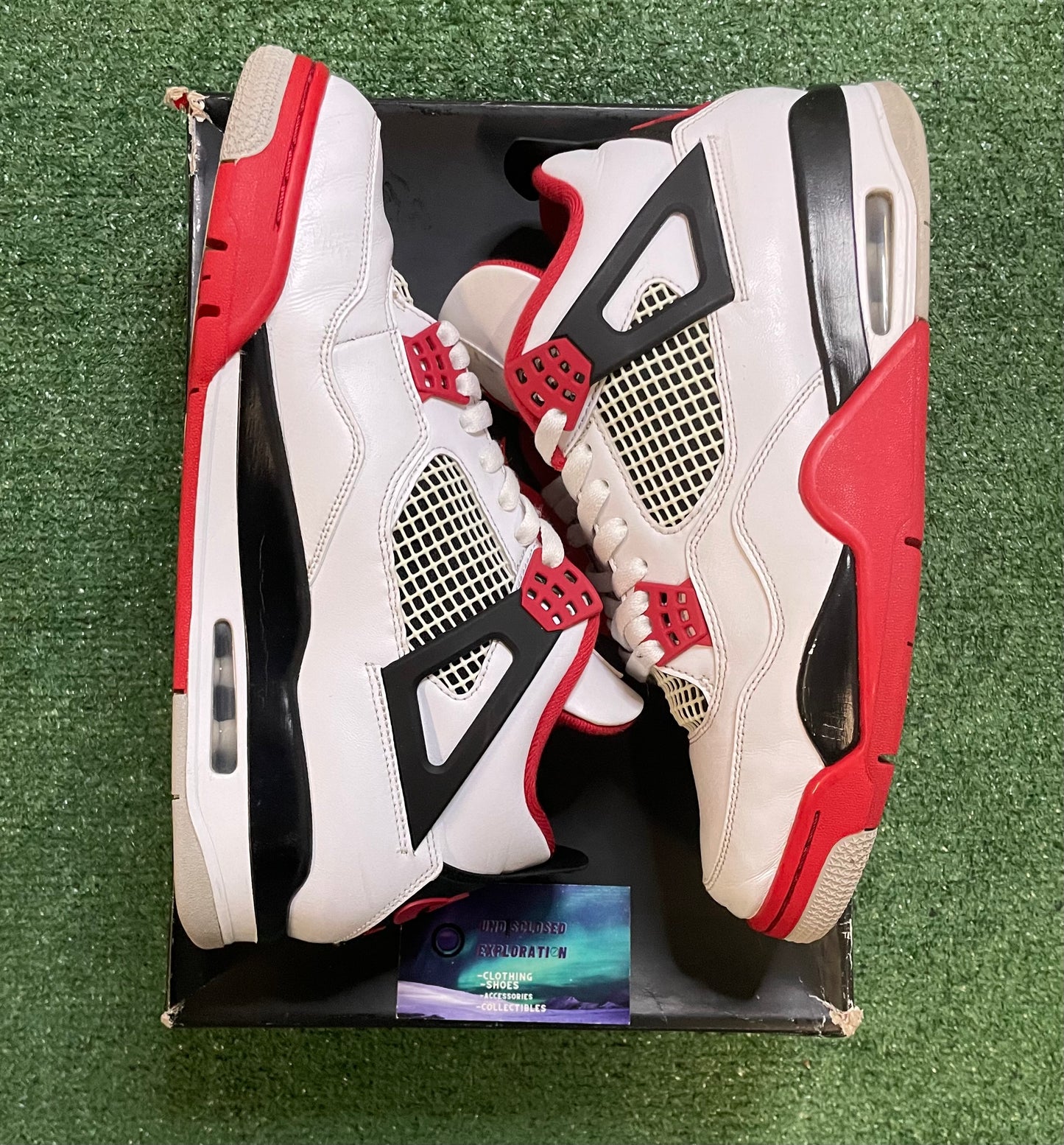 Jordan 4 fire red 2020 size 10men/11.5women