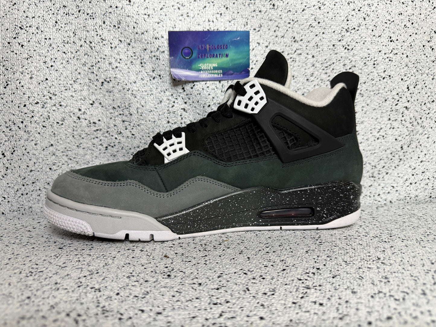 Jordan 4 Fear 11 Men/12.5 Women “Preowned”