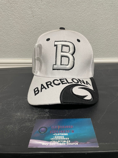 Barcelona black and white hat