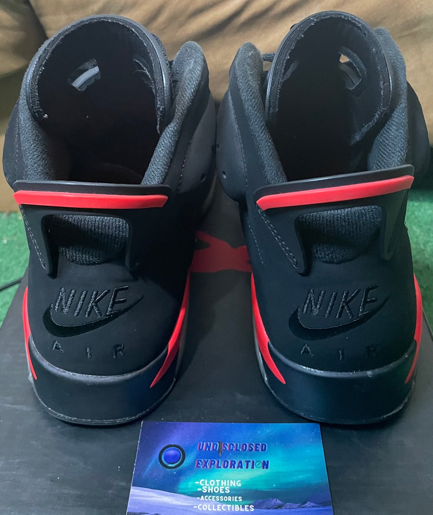 Jordan 6 Black infared 2019 size 10men/11.5women