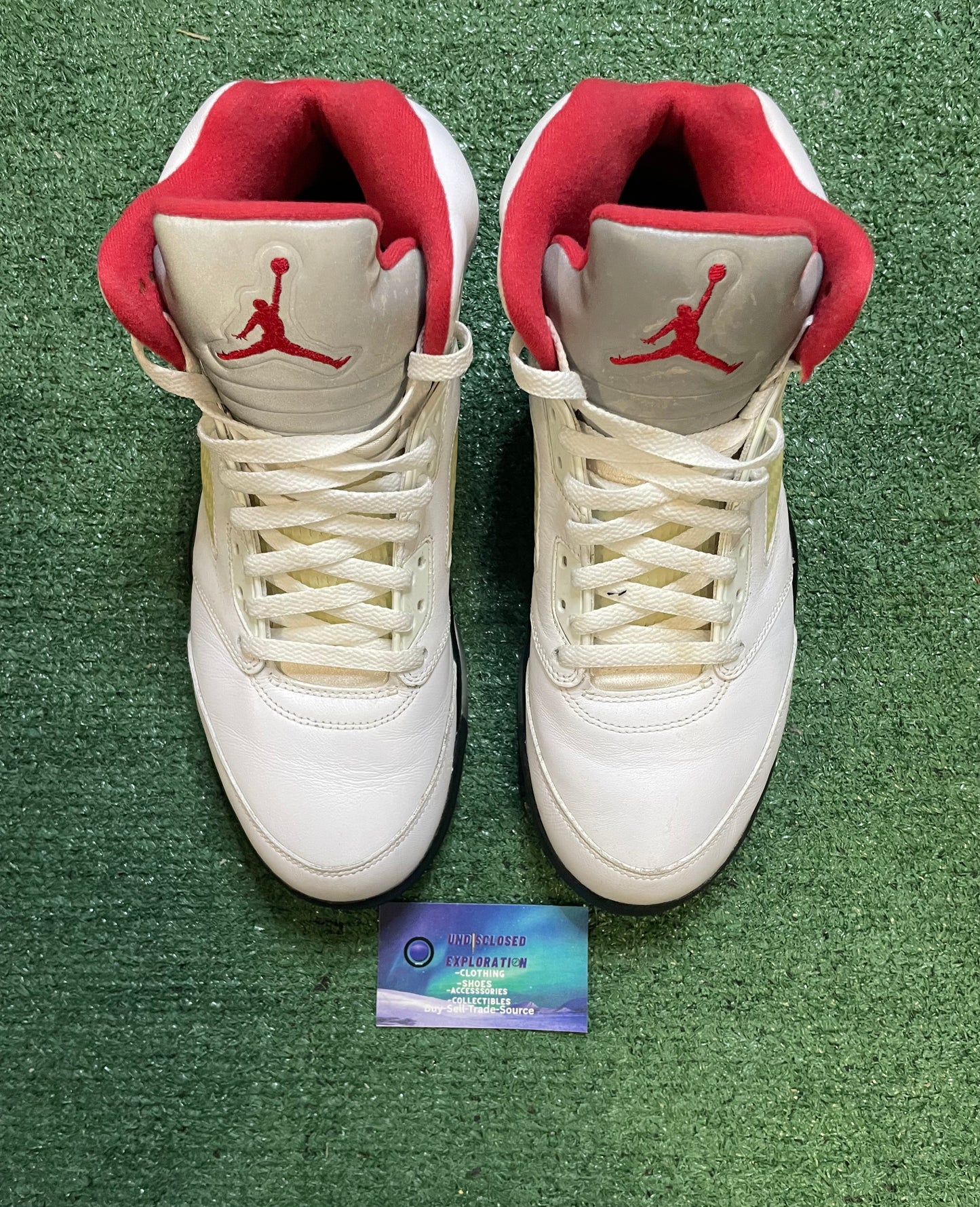 Jordan 5 fire red 2020 size 11men/12.5women