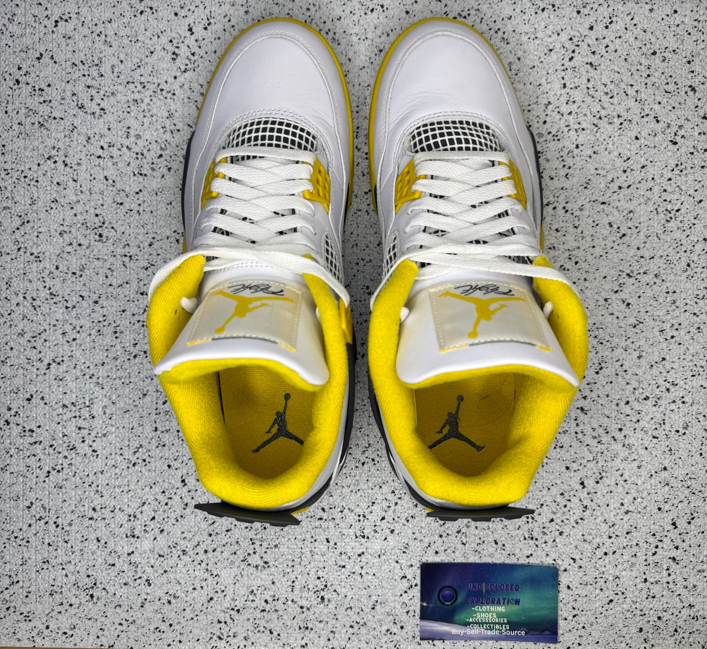 Jordan 4 Sulfur 9.5 Men/11 Women “Preowned”