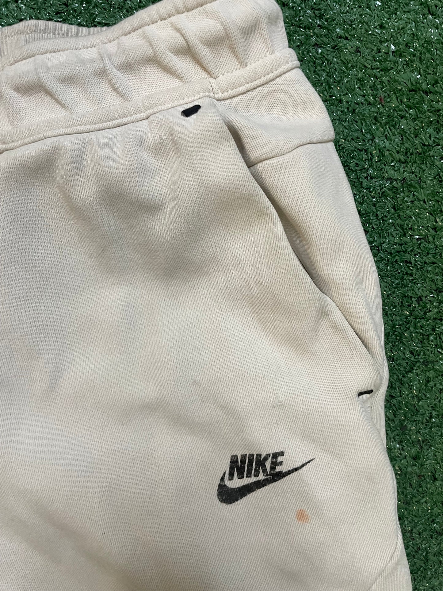 Nike beige tech fleece pants
