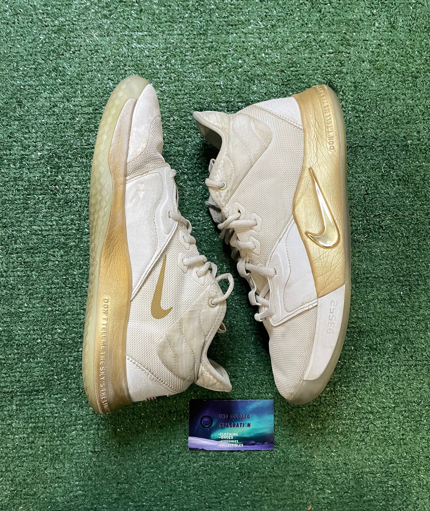 Nike PG 3 X NASA Apollo missions size 10men/11.5women
