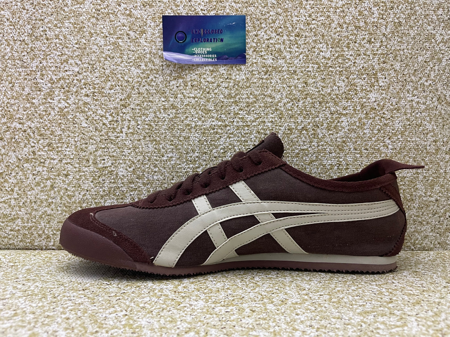 ASICS Onitsuka Tiger Mexico 66 12 Men/13.5 Women “Preowned”