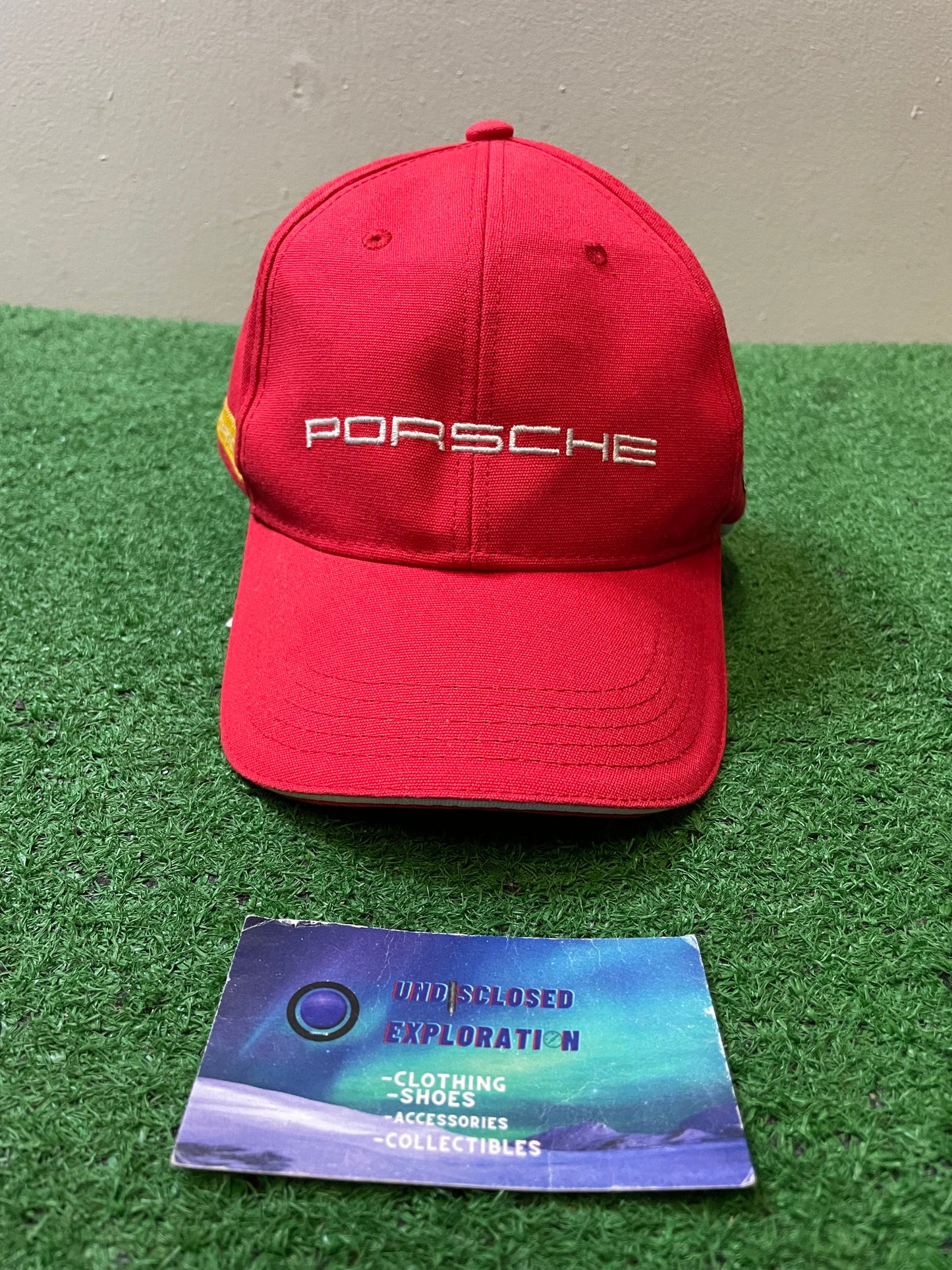 Vintage Porsche 911 Turbo red hat