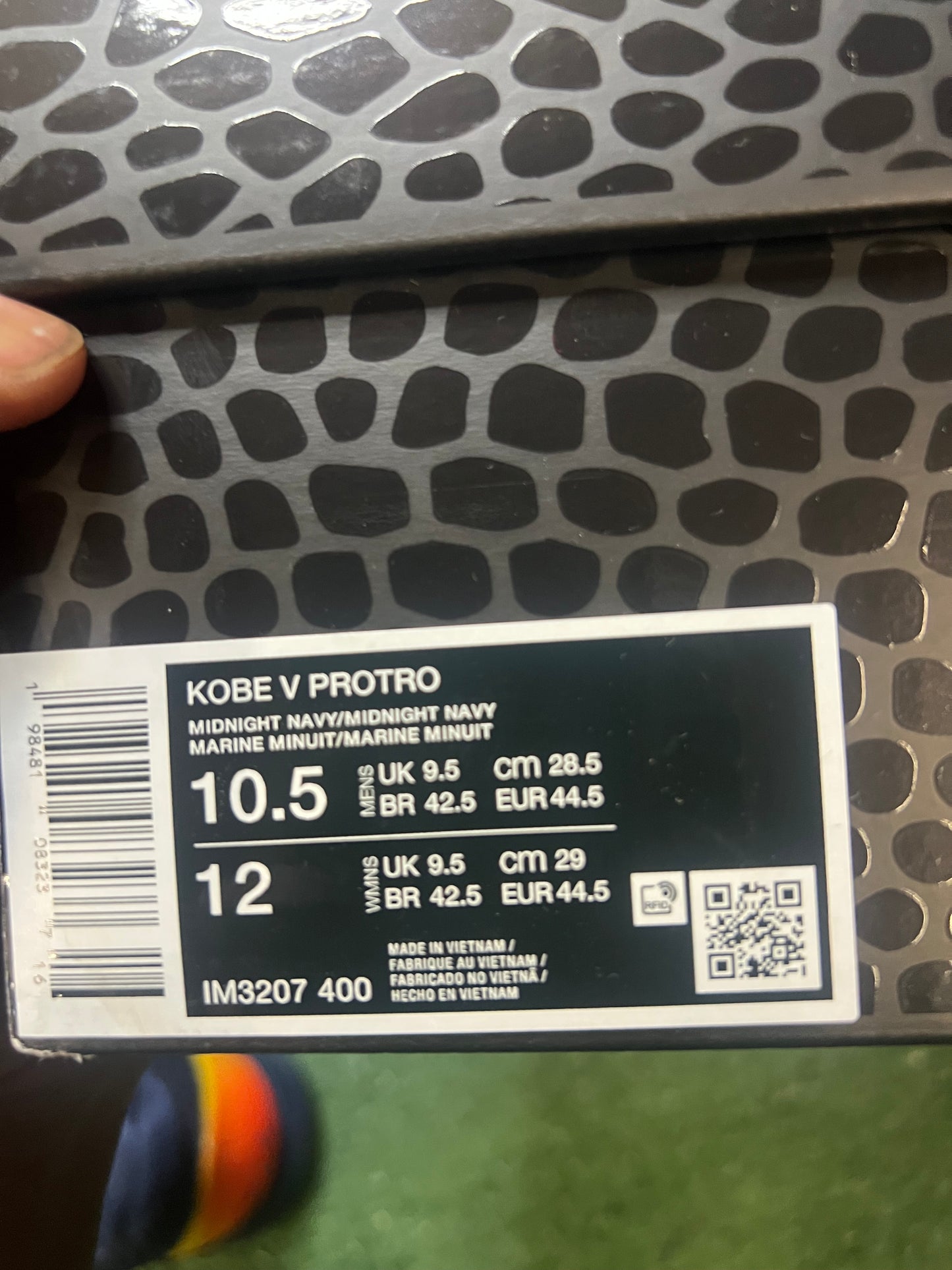 Nike Kobe 5 Indiana fever size 10.5men/12women