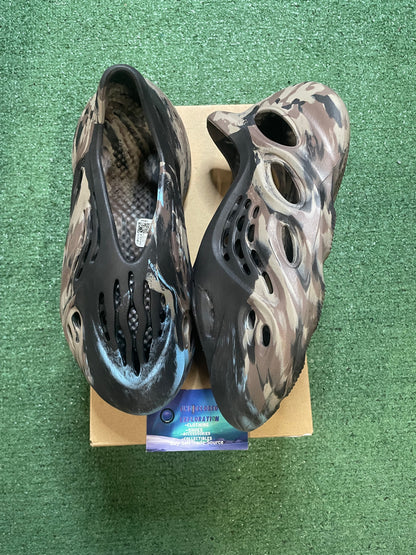 Yeezy foam runner mx cinder size 8men/9.5women