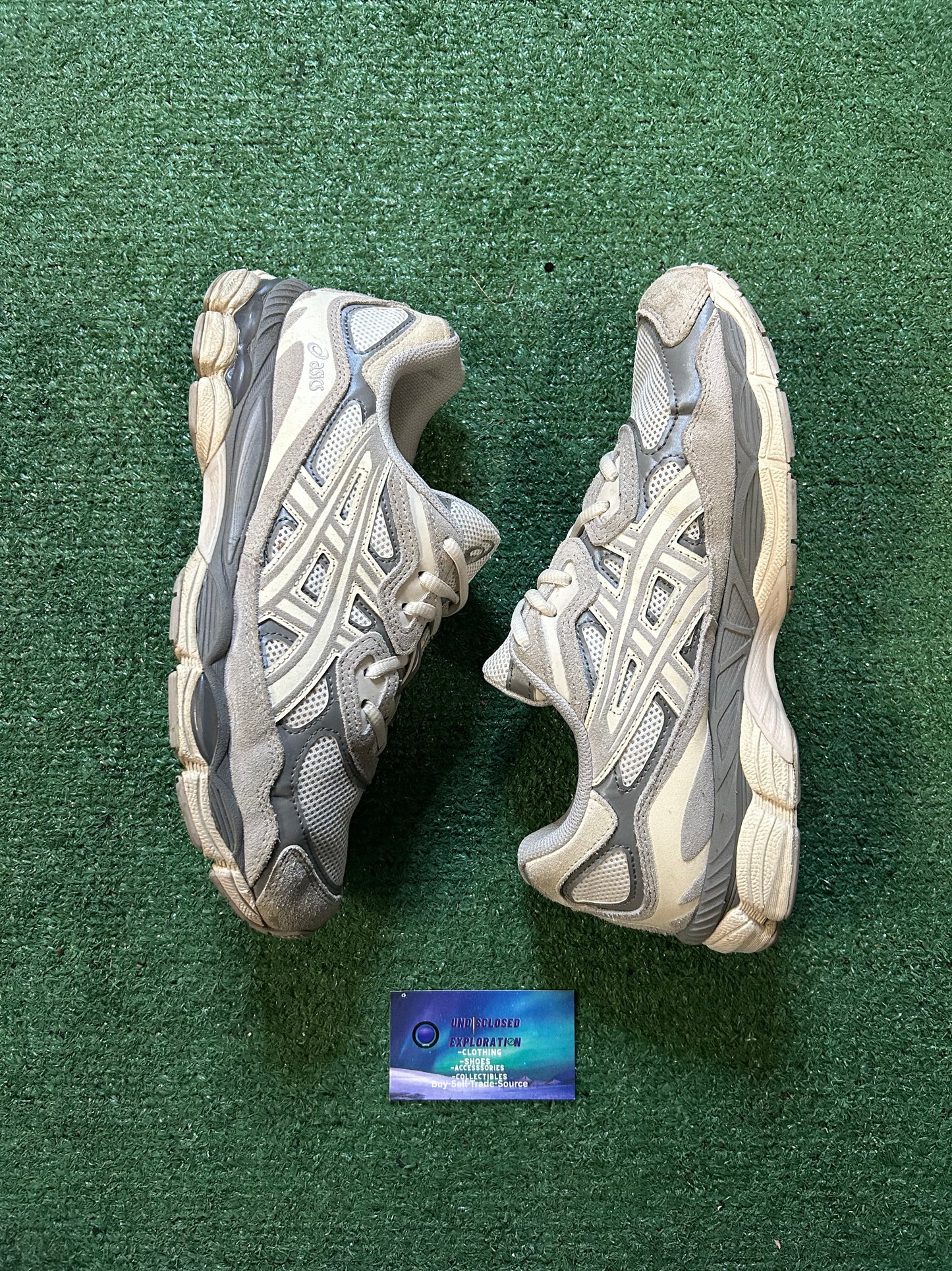 ASICS gel nyc oyster grey size 9.5men/11women