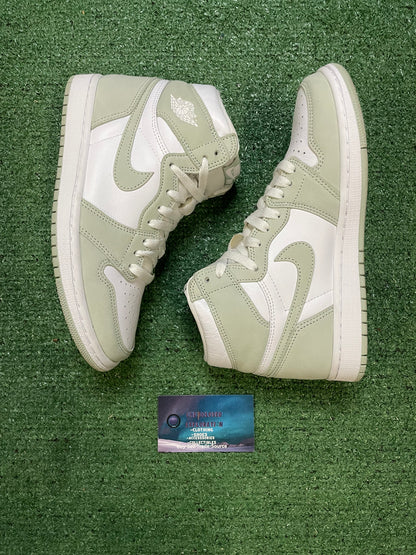 Nike air Jordan 1 high seafoam size 5.5youth/7women