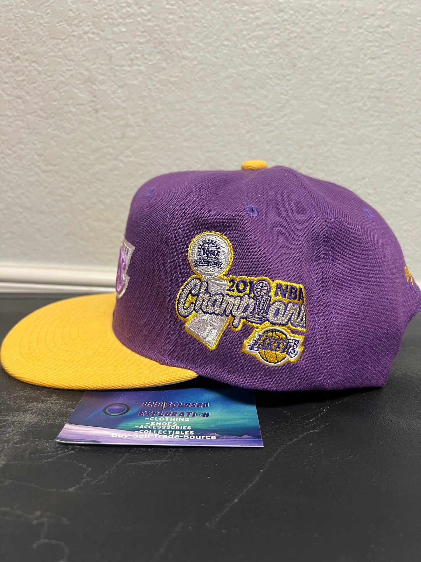 Los Angeles Lakers 2010 NBA champions Mitchell & Ness hat