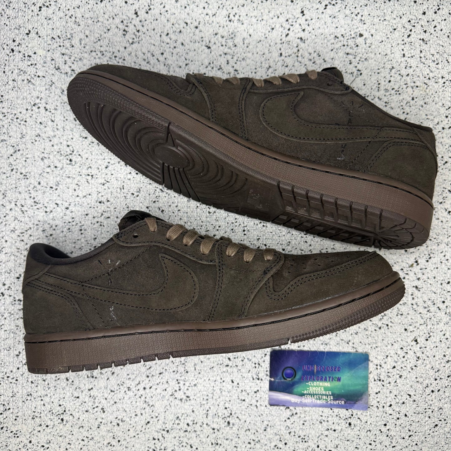 Jordan 1 Low Travis Scott Velvet 9.5 Men/11 Women “Preowned”