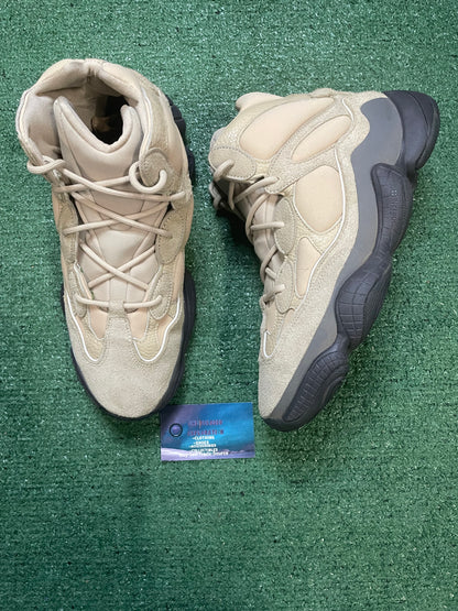 Adidas Yeezy 500 wakaran size 12men/13.5women