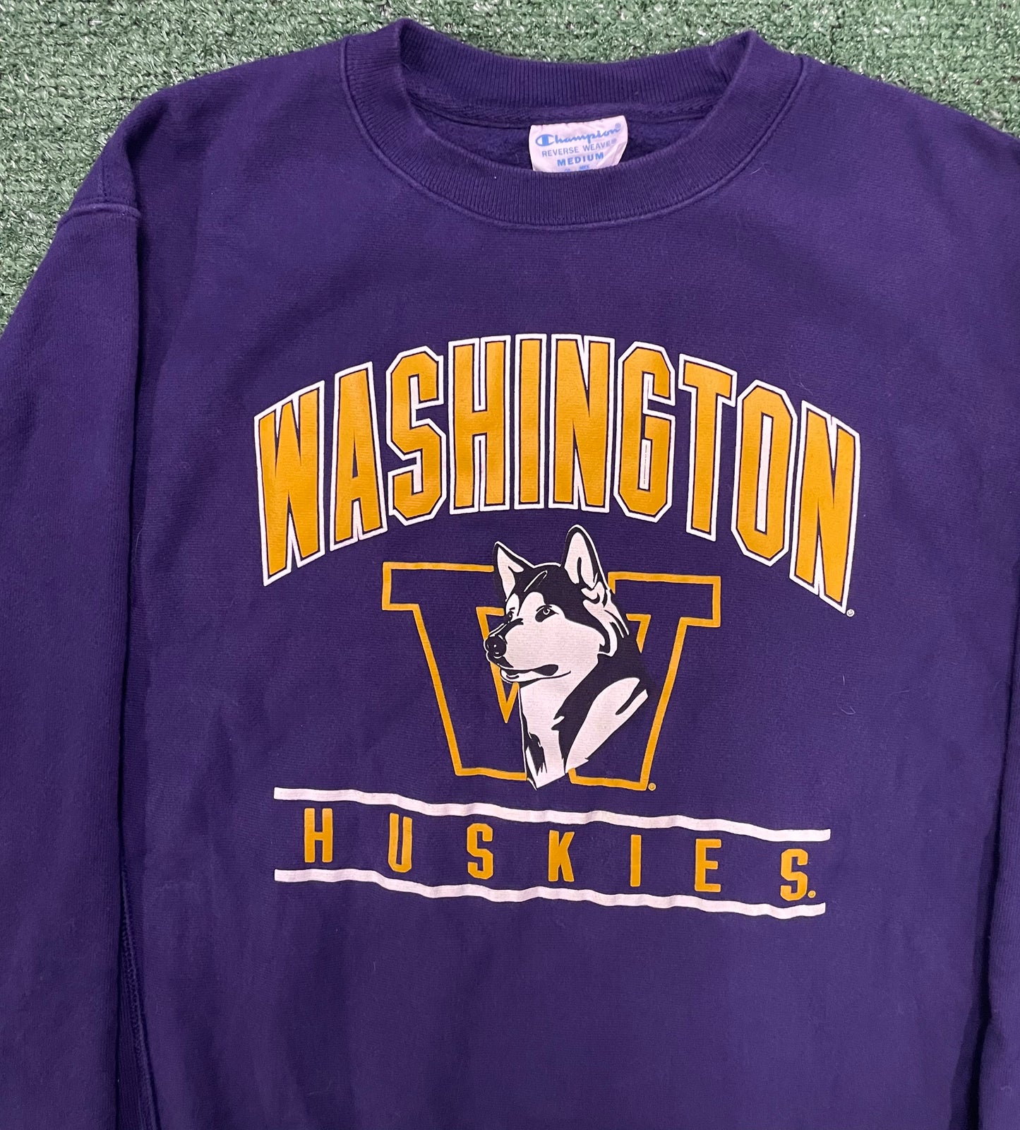 Vintage 2000s UW University of Washington Huskies champion crewneck