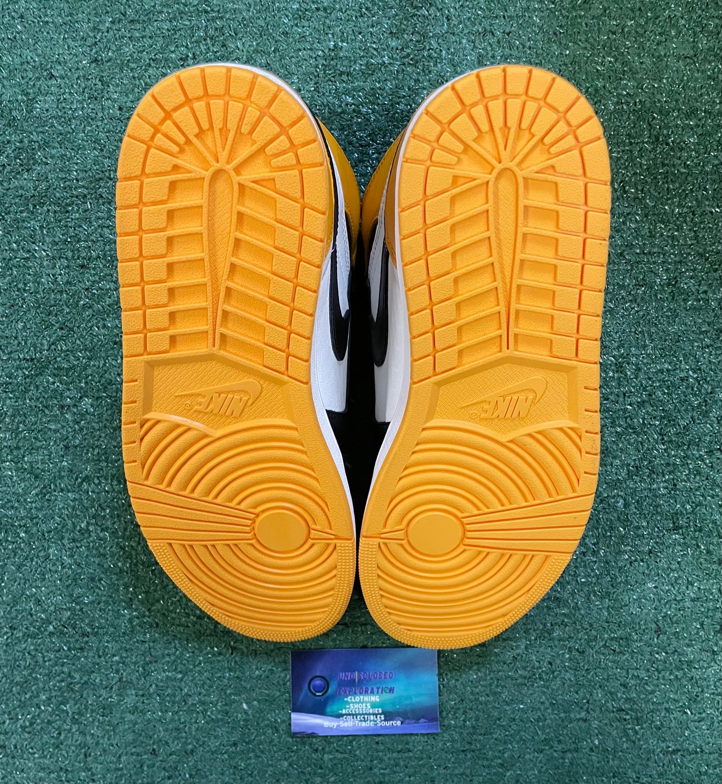 Air Jordan 1 high yellow taxi