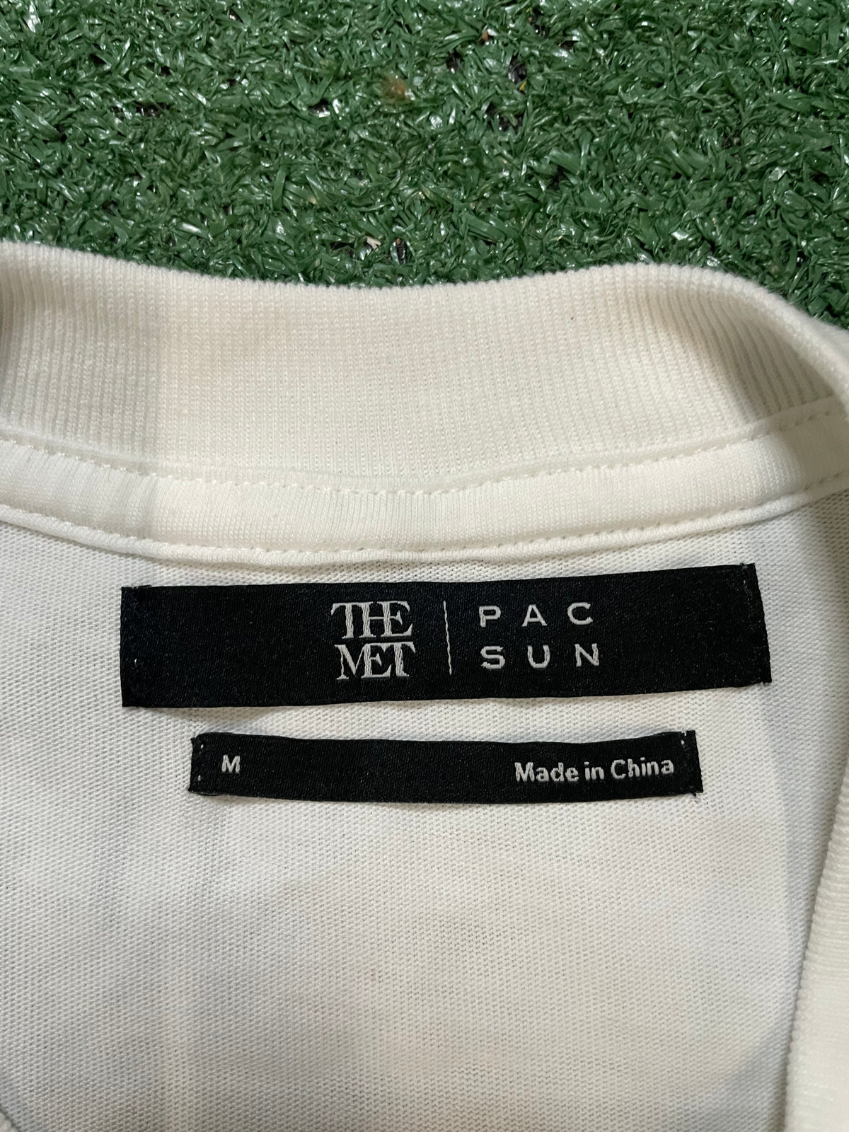 The Metropolitan Museum of Art New York tee