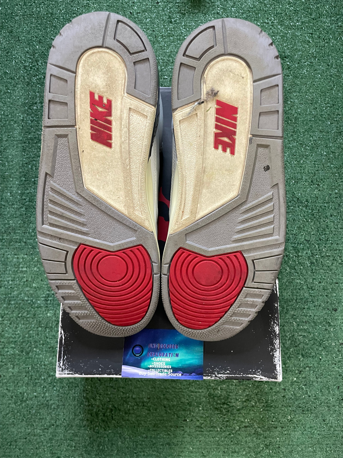 Air Jordan 3 white cement reimagined size 10men/11.5women